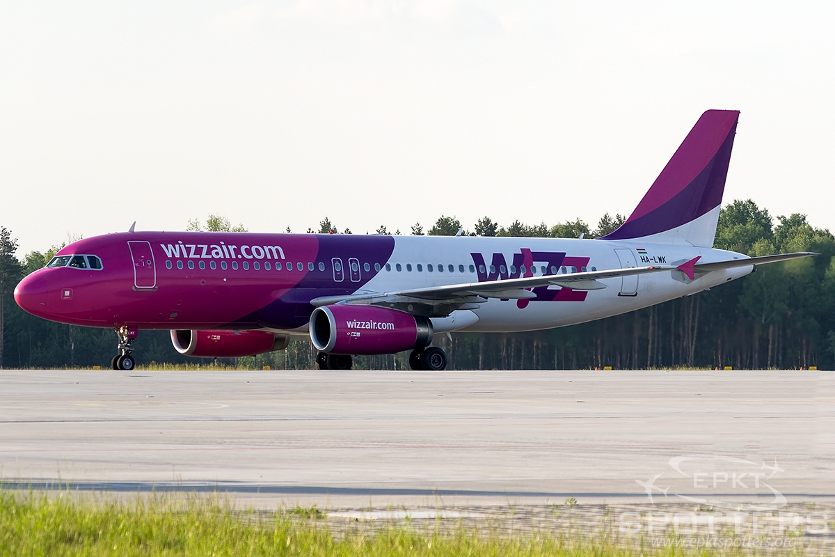 HA-LWK - Airbus A320 -232 (Wizz Air) / Pyrzowice - Katowice Poland [EPKT/KTW]