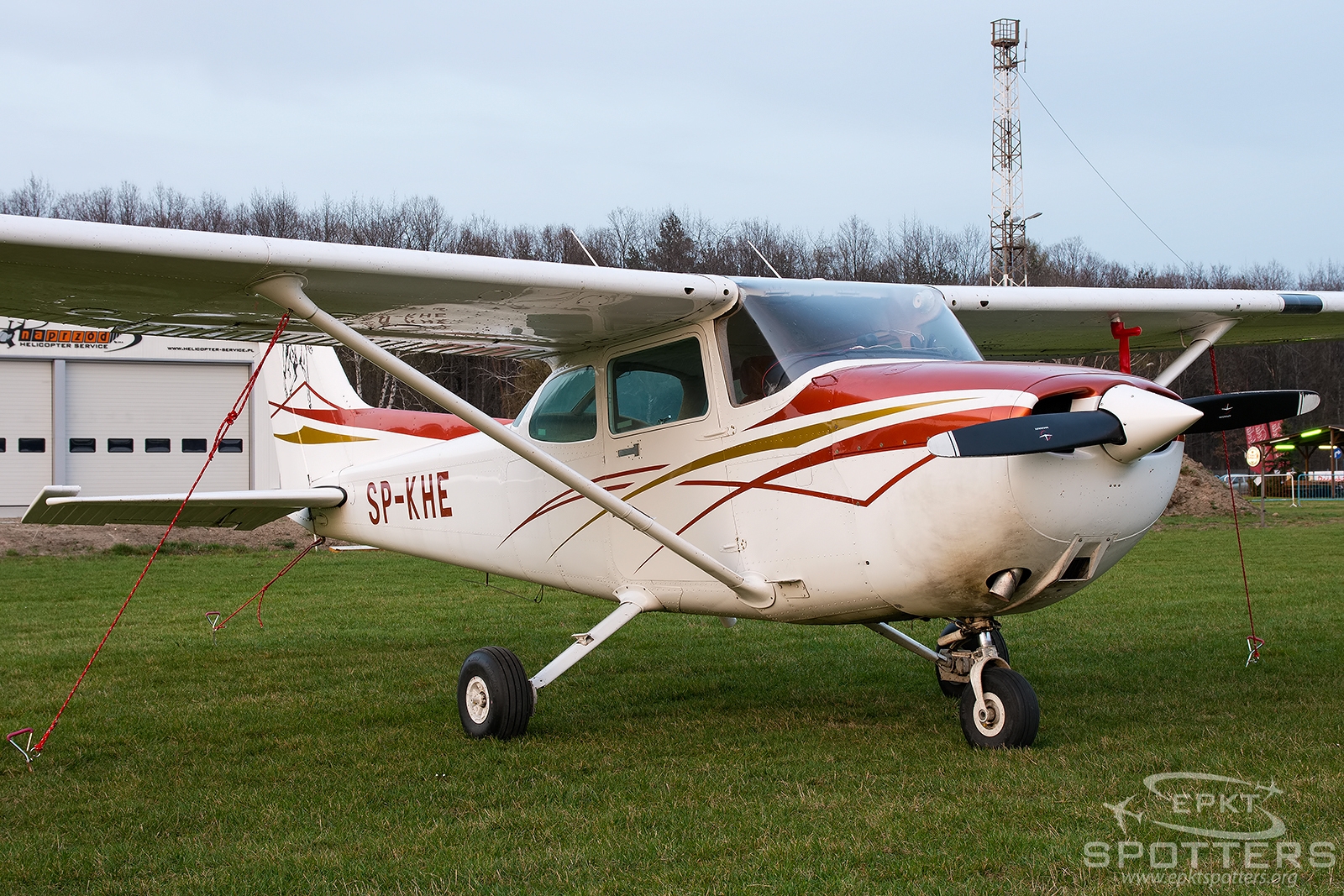 SP-KHE - Cessna 172 Skyhawk (Private) / Gotartowice - Rybnik - Rybnik Poland [EPRG/]