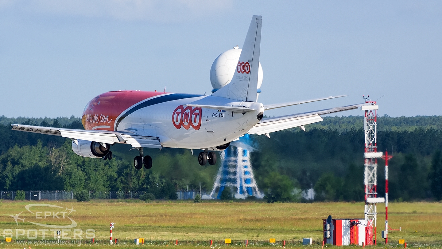 OO-TNL - Boeing 737 -341(SF) (TNT Airways) / Pyrzowice - Katowice Poland [EPKT/KTW]