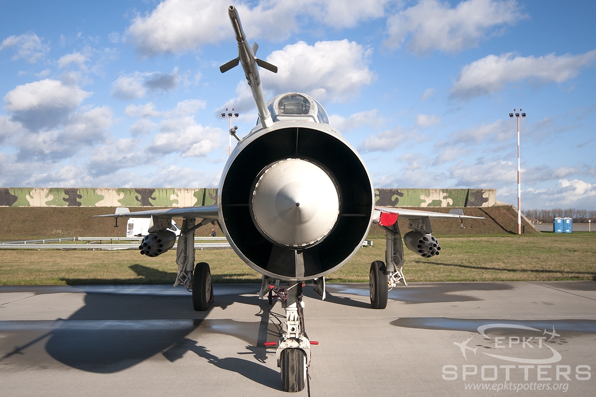 9351 - Mikoyan Gurevich MiG-21 UM (Poland - Air Force) / Krzesiny - Poznan Poland [EPKS/]