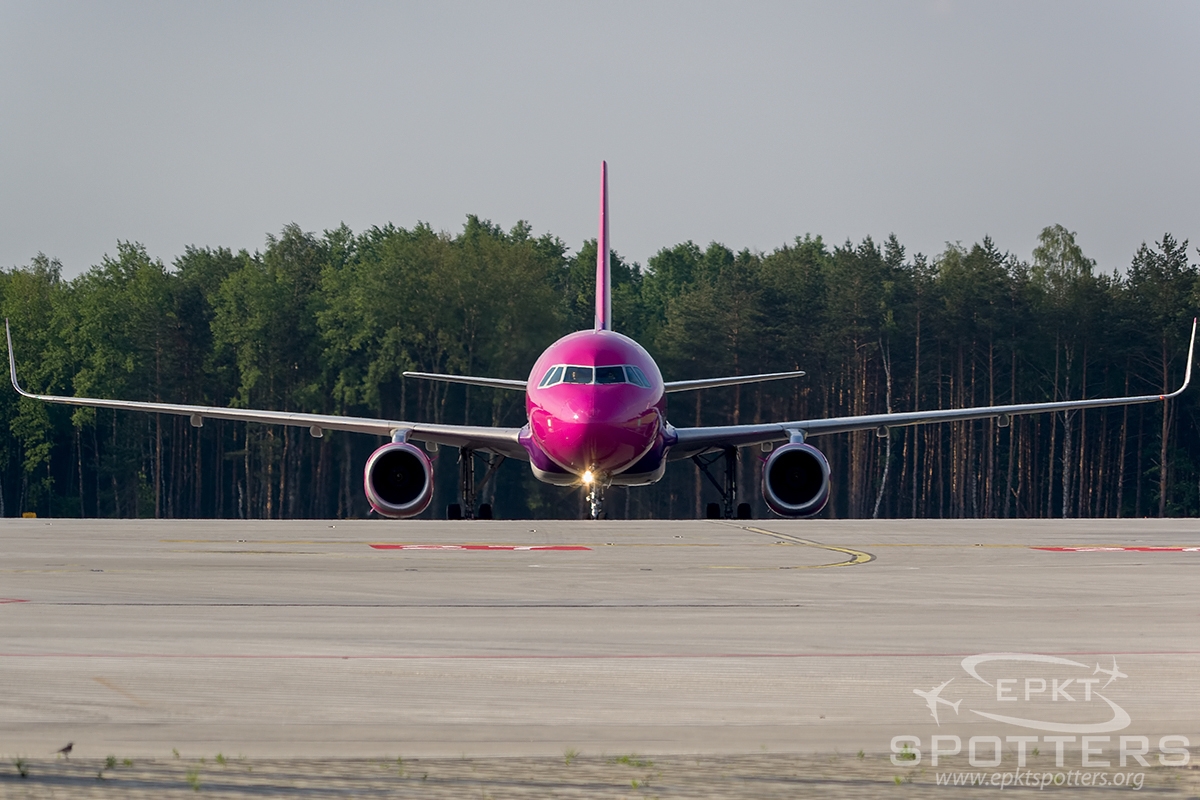 HA-LYF - Airbus A320 -232(WL) (Wizz Air) / Pyrzowice - Katowice Poland [EPKT/KTW]