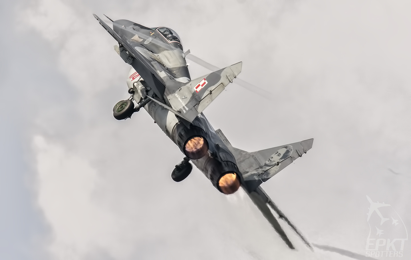 114 - Mikoyan Gurevich MiG-29 A Fulcrum (Poland - Air Force) / 23 Baza Lotnictwa Taktycznego - Minsk Mazowiecki Poland [EPMM/]