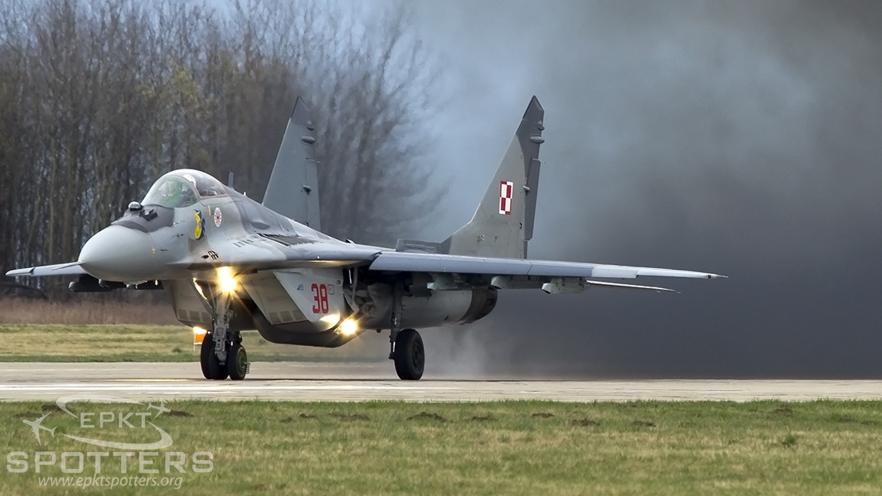 38 - Mikoyan Gurevich MiG-29 A Fulcrum (Poland - Air Force) / 23 Baza Lotnictwa Taktycznego - Minsk Mazowiecki Poland [EPMM/]