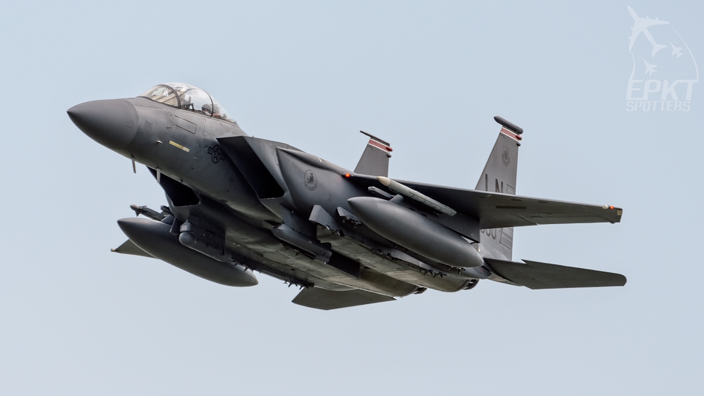 01-2000 - McDonnell Douglas F-15E  Strike Eagle  (United States - US Air Force) / 32 Baza Lotnictwa Taktycznego - Lask Poland [EPLK/]