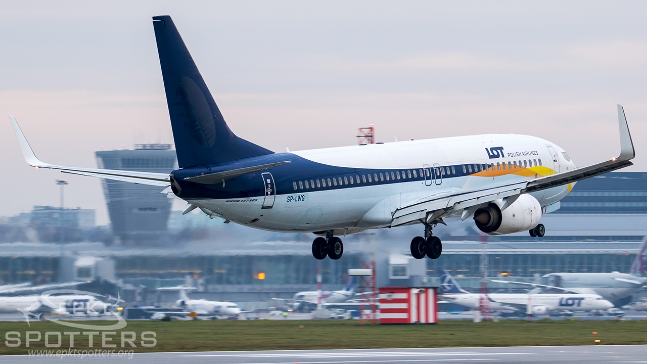 SP-LWG - Boeing 737 -86N(WL) (LOT Polish Airlines) / Chopin / Okecie - Warsaw Poland [EPWA/WAW]