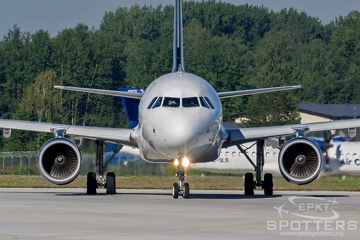 LY-ONJ - Airbus A320 -214 (Small Planet Airlines) / Pyrzowice - Katowice Poland [EPKT/KTW]