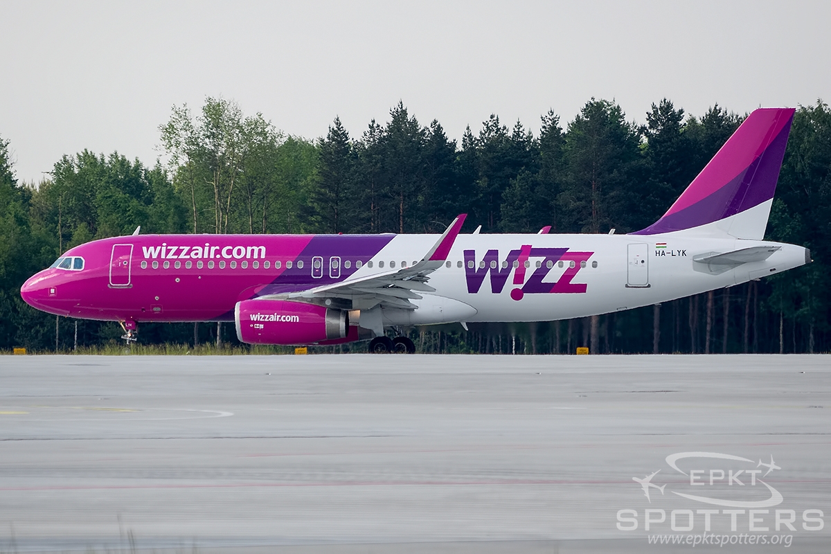 HA-LYK - Airbus A320 -232 (Wizz Air) / Pyrzowice - Katowice Poland [EPKT/KTW]