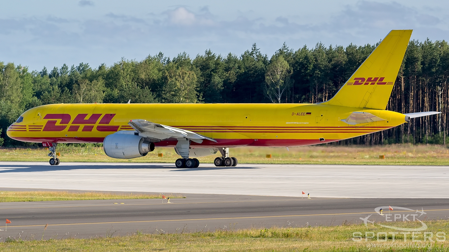 D-ALEE - Boeing 757-236(SF)  (DHL - European Air Transport) / Pyrzowice - Katowice Poland [EPKT/KTW]