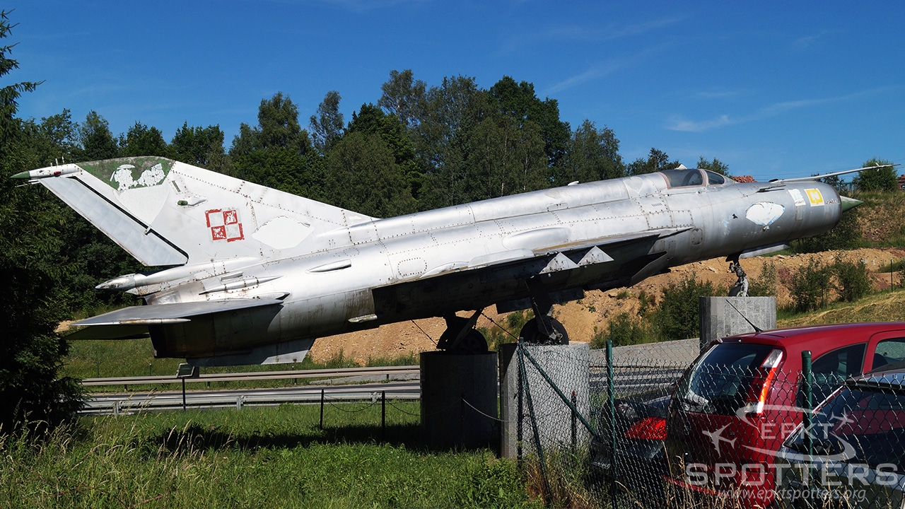1813 - Mikoyan Gurevich MiG-21 M (Poland - Air Force) / Other location - Nowa Ruda Poland [/]
